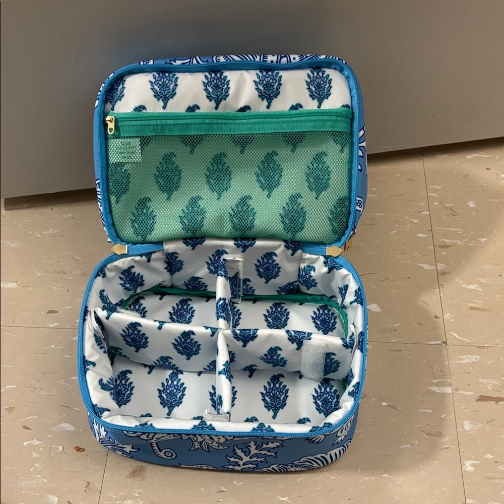 Roller Rabbit x Target Collab - Picture 3 of 4